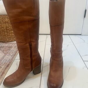 Women’s leather western style fashion boots size 7